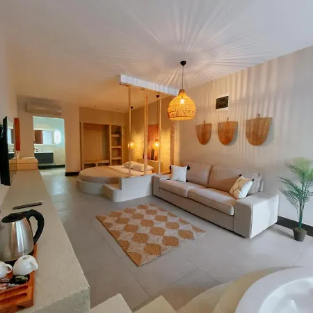 Clotho Suites - Golden Life Resort